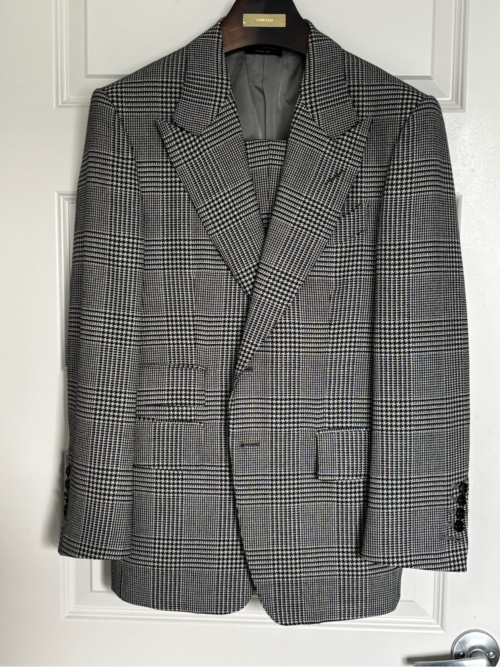 Men's Black & White Glen Plaid Suit